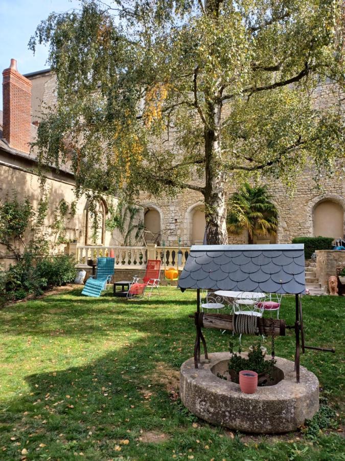 Ferienwohnung Au Puits De L'Abbaye Bourges Exterior foto