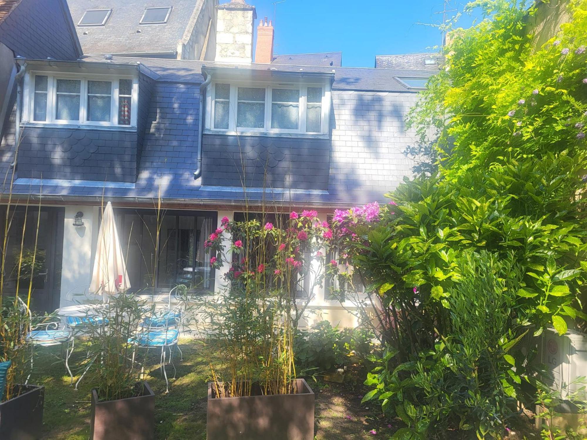 Ferienwohnung Au Puits De L'Abbaye Bourges Exterior foto
